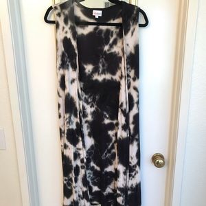 LuLaRoe tie dye vest Joy sweater black/beige